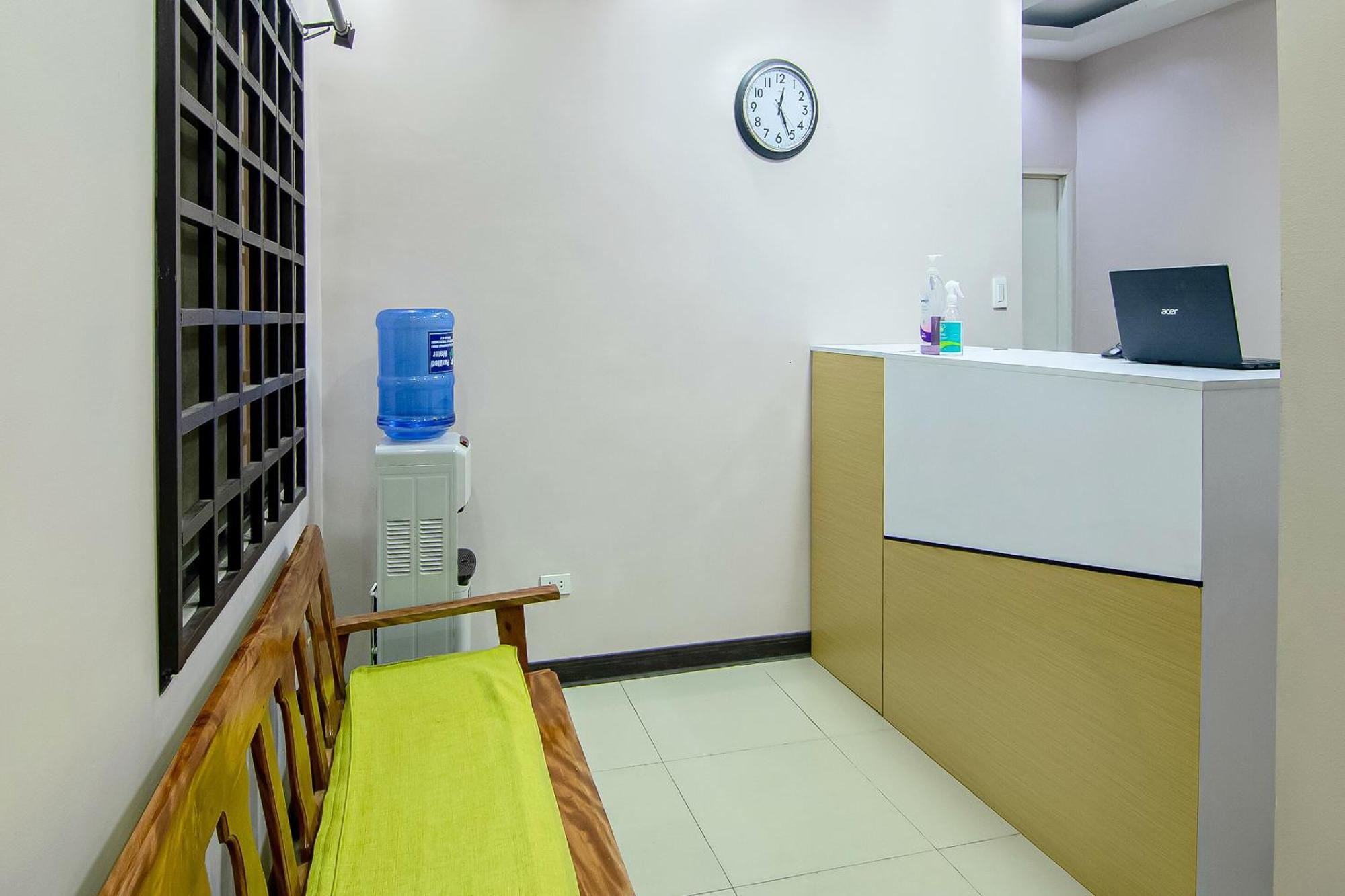 Oyo 766 Ichehan Apartments Manila Luaran gambar