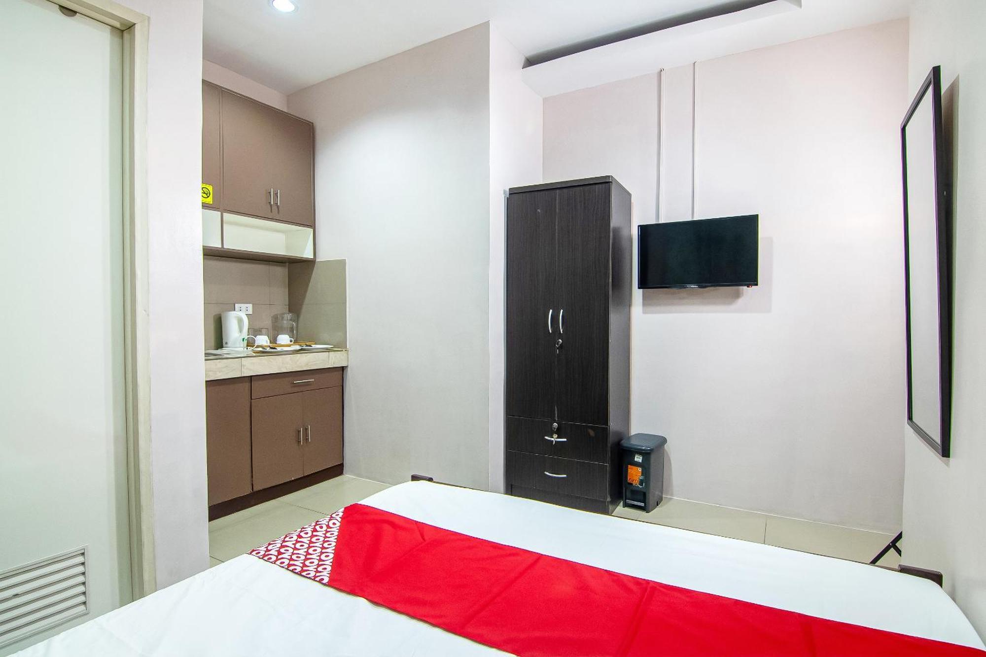 Oyo 766 Ichehan Apartments Manila Luaran gambar